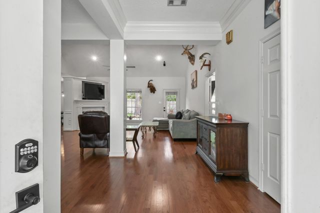 113 Inverness Drive, Montgomery, TX 77356