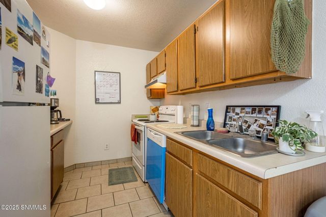 2306 S Espina Street, Las Cruces, NM 88001