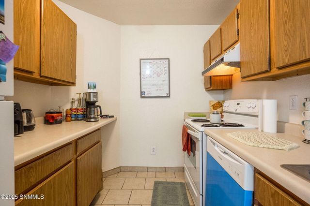2306 S Espina Street, Las Cruces, NM 88001