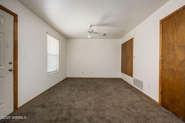 2306 S Espina Street, Las Cruces, NM 88001