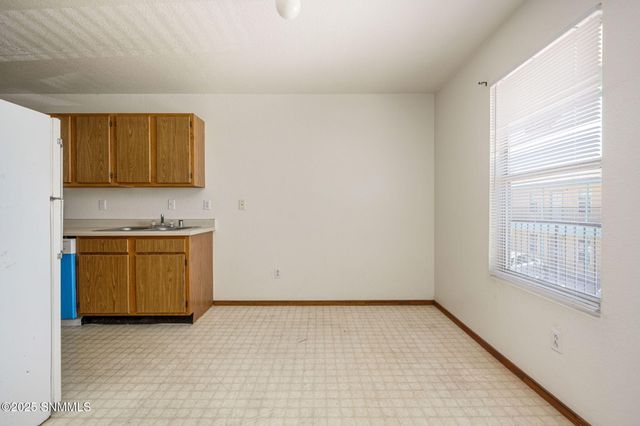 2306 S Espina Street, Las Cruces, NM 88001