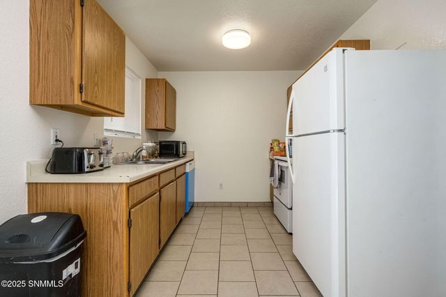 2306 S Espina Street, Las Cruces, NM 88001