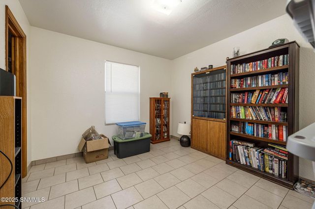 2306 S Espina Street, Las Cruces, NM 88001