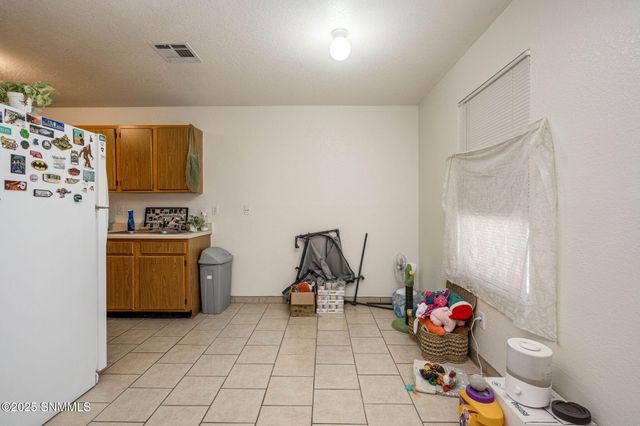 2306 S Espina Street, Las Cruces, NM 88001