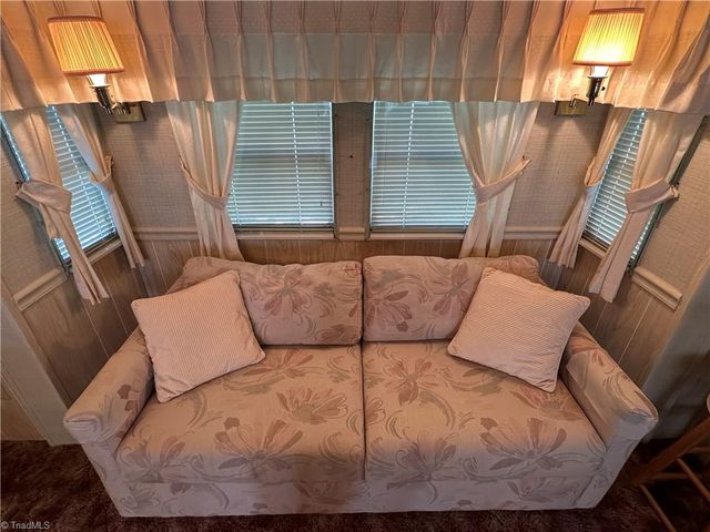 182 Marina Drive, New London, NC 28127