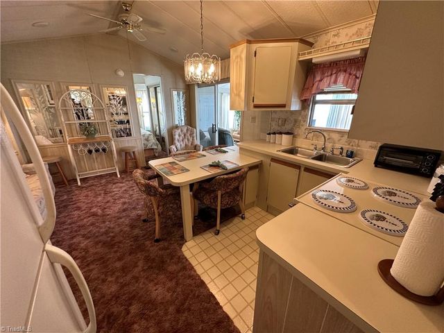 182 Marina Drive, New London, NC 28127