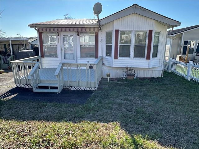 182 Marina Drive, New London, NC 28127