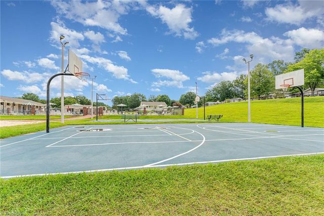 182 Marina Drive, New London, NC 28127