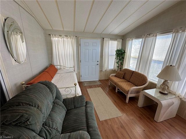 182 Marina Drive, New London, NC 28127