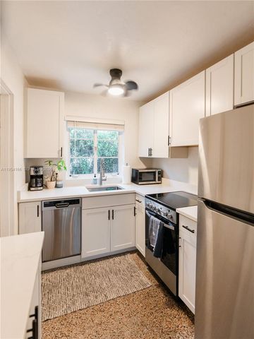 725 SW 2nd Ct, Fort Lauderdale, FL 33312