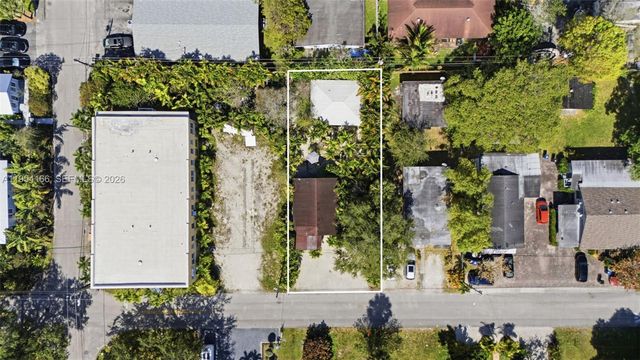 725 SW 2nd Ct, Fort Lauderdale, FL 33312