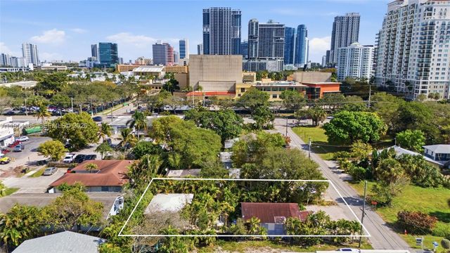 725 SW 2nd Ct, Fort Lauderdale, FL 33312