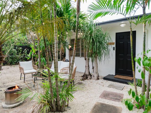 725 SW 2nd Ct, Fort Lauderdale, FL 33312