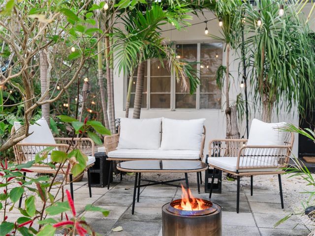 725 SW 2nd Ct, Fort Lauderdale, FL 33312