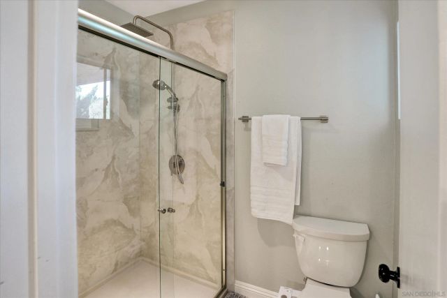 6786 Caminito Del Greco, San Diego, CA 92120