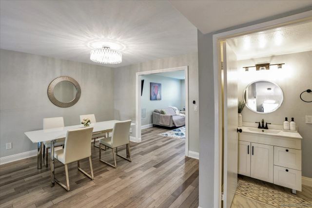 6786 Caminito Del Greco, San Diego, CA 92120