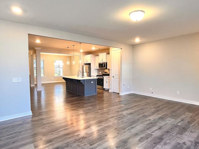 113 Summer Tanager Drive, Ravenel, SC 29470