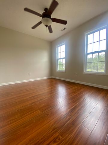 129 Mendover Drive, Jacksonville, NC 28546