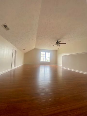 129 Mendover Drive, Jacksonville, NC 28546