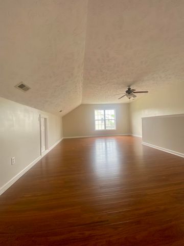 129 Mendover Drive, Jacksonville, NC 28546