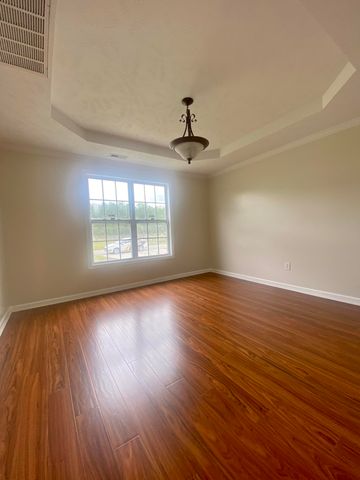 129 Mendover Drive, Jacksonville, NC 28546