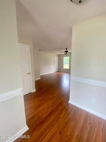 129 Mendover Drive, Jacksonville, NC 28546