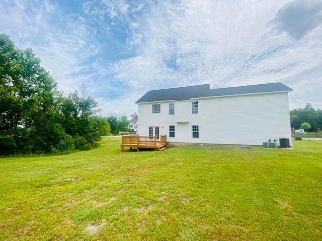 129 Mendover Drive, Jacksonville, NC 28546