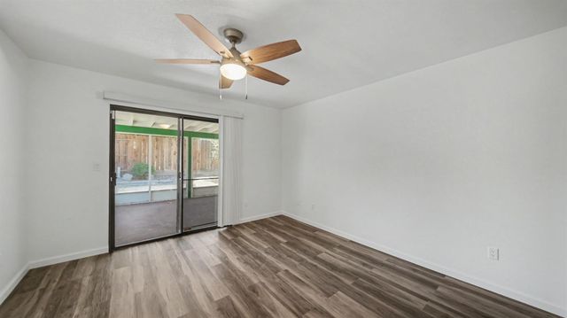 2504 Spring Water Dr, Modesto, CA 95355