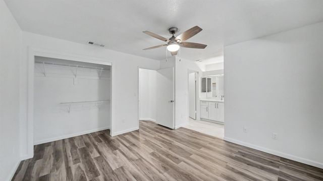 2504 Spring Water Dr, Modesto, CA 95355