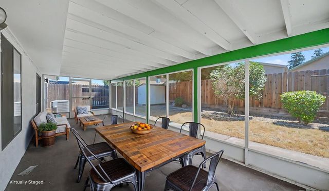 2504 Spring Water Dr, Modesto, CA 95355