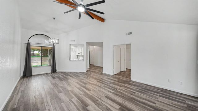 2504 Spring Water Dr, Modesto, CA 95355