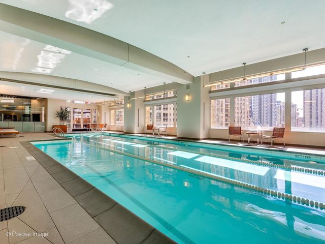 800 N Michigan Avenue 4703, Chicago, IL 60611