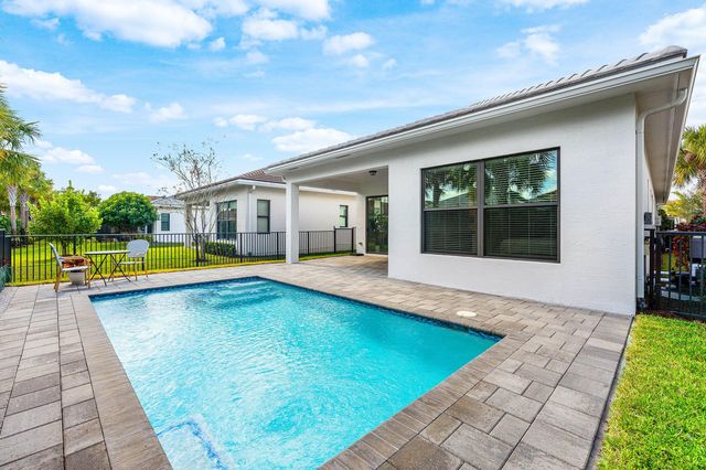 16047 Key Biscayne Lane, Westlake, FL 33470