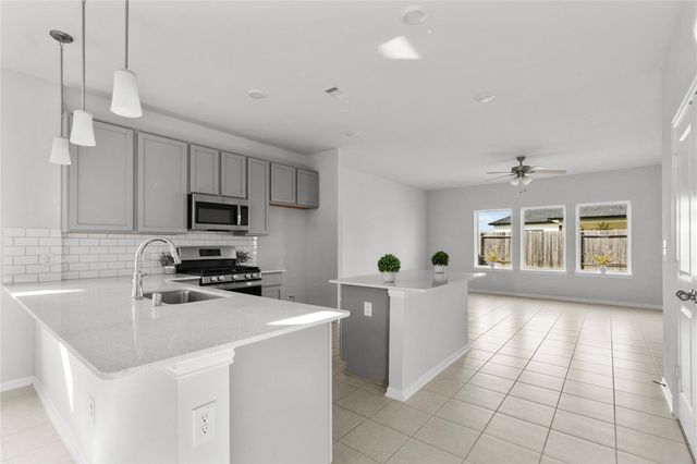 2722 Amethyst Court, Texas City, TX 77591