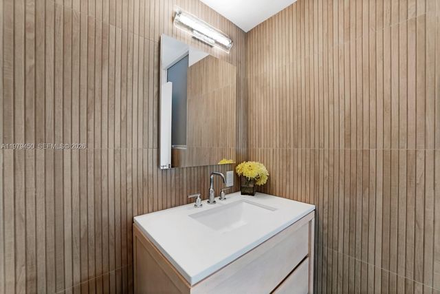 5801 Collins Ave 1200, Miami Beach, FL 33140