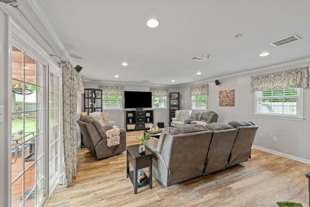 5760 MONTPELIER DR, Bartlett, TN 38134