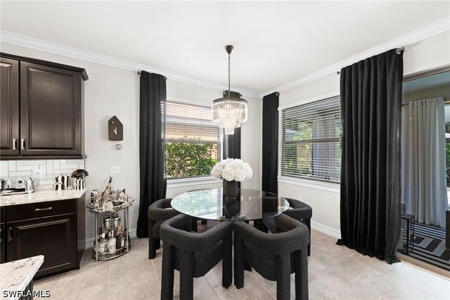 8712 Westwood Oaks PL, Fort Myers, FL 33908