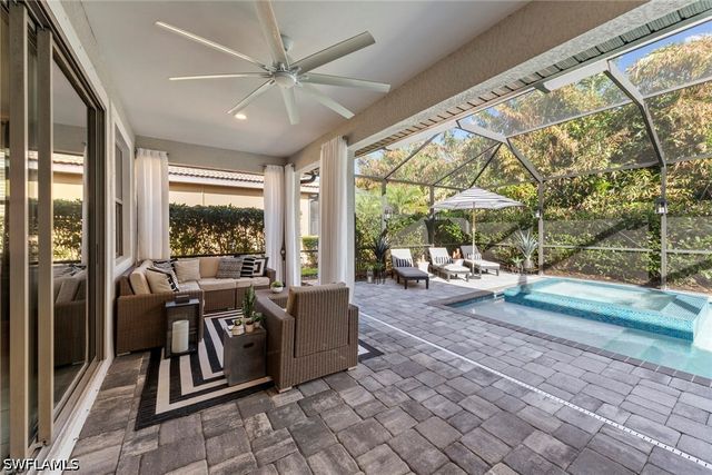 8712 Westwood Oaks PL, Fort Myers, FL 33908