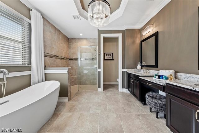 8712 Westwood Oaks PL, Fort Myers, FL 33908