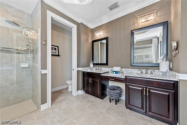 8712 Westwood Oaks PL, Fort Myers, FL 33908
