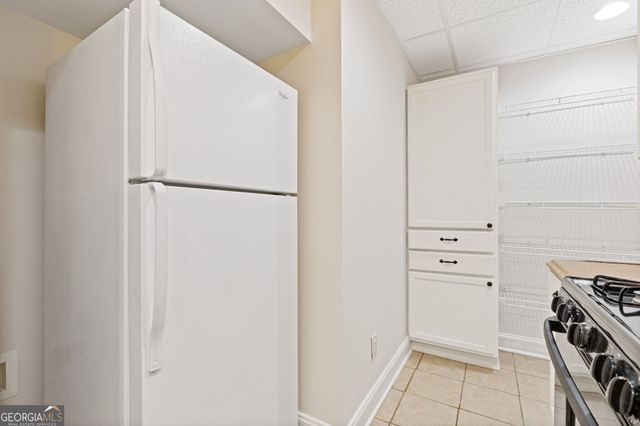 1570 Brooks Pointe Circle, Lawrenceville, GA 30045