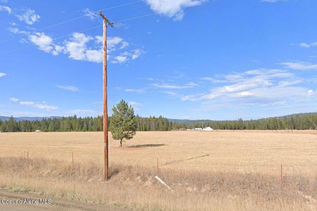 Vay RD, Priest River, ID 83856