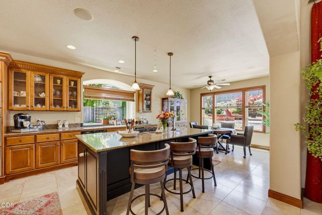 635 Seventh Fairway Drive, Medford, OR 97504