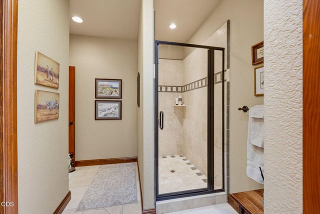 635 Seventh Fairway Drive, Medford, OR 97504