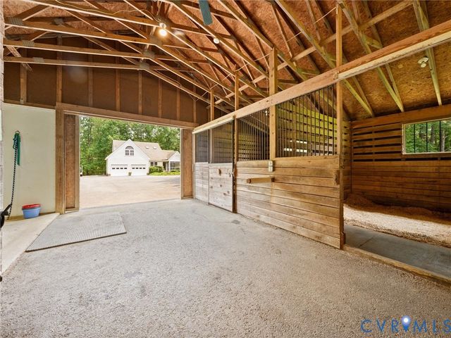 13194 Fair Oaks Ln, Ashland, VA 23005