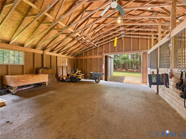 13194 Fair Oaks Ln, Ashland, VA 23005