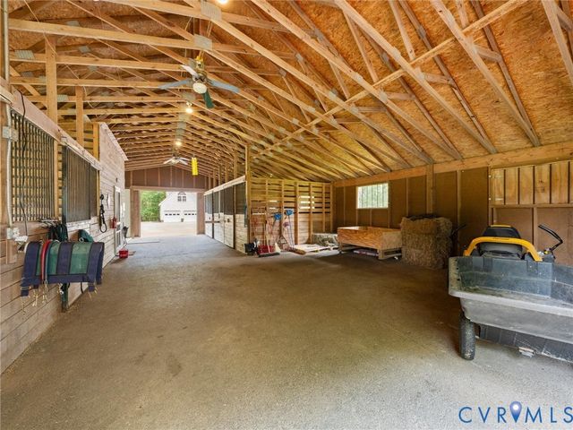 13194 Fair Oaks Ln, Ashland, VA 23005