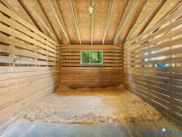 13194 Fair Oaks Ln, Ashland, VA 23005