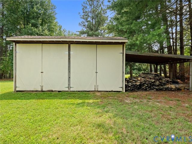 13194 Fair Oaks Ln, Ashland, VA 23005