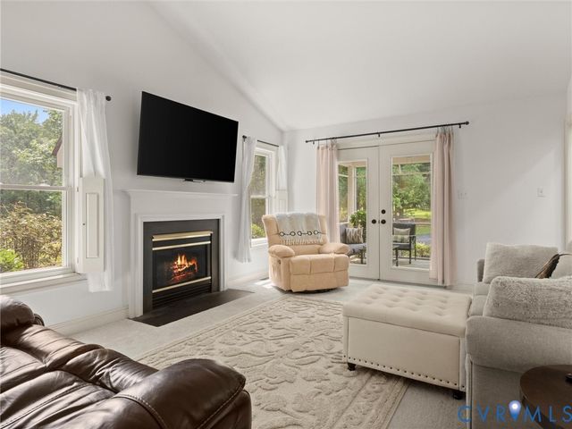 13194 Fair Oaks Ln, Ashland, VA 23005